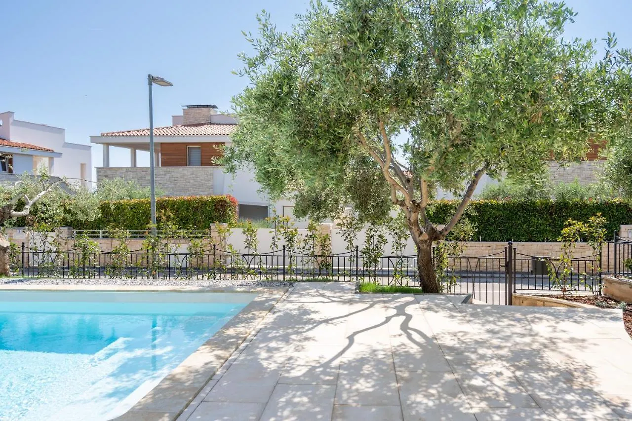 Orange Apartment With Pool & Garden Tar-Vabriga Croatia